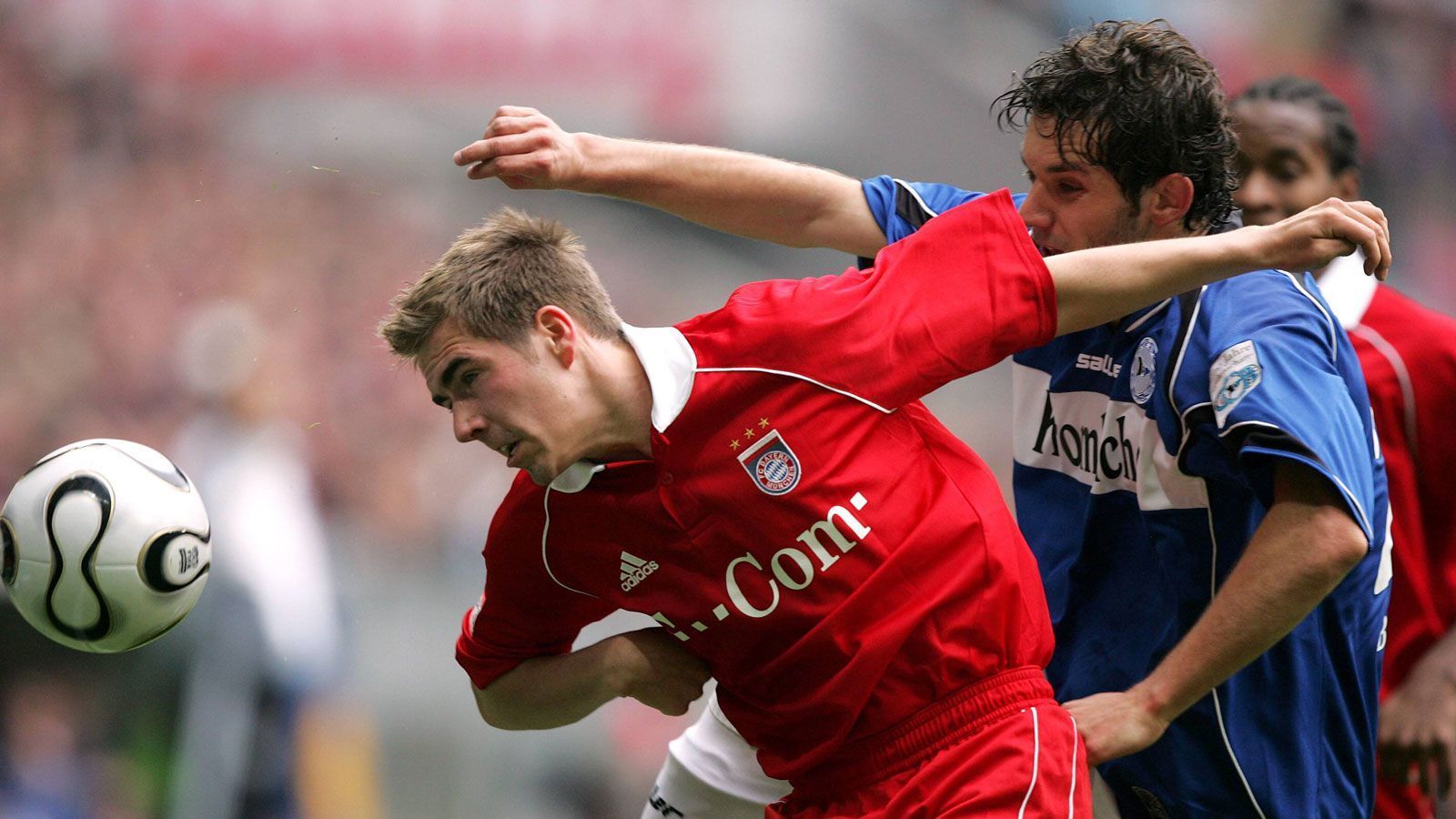 <strong>Philipp Lahm (Arminia Bielefeld)</strong><br>
                Philipp Lahm sollte seine ersten Schritte in der Bundesligabei Arminia Bielefeld machen, zumindest nach den Vorstellungen von Hermann Gerland. Wie der "Kicker" berichtet, empfahl der Trainer der Bayern-U23 den Ostwestfalen seinen damaligen Schützling, der 2002 tatsächlich ein Probetraining bei der Arminia absolvierte. Er wurde jedoch abgelehnt, weil er "zu klein" sei.