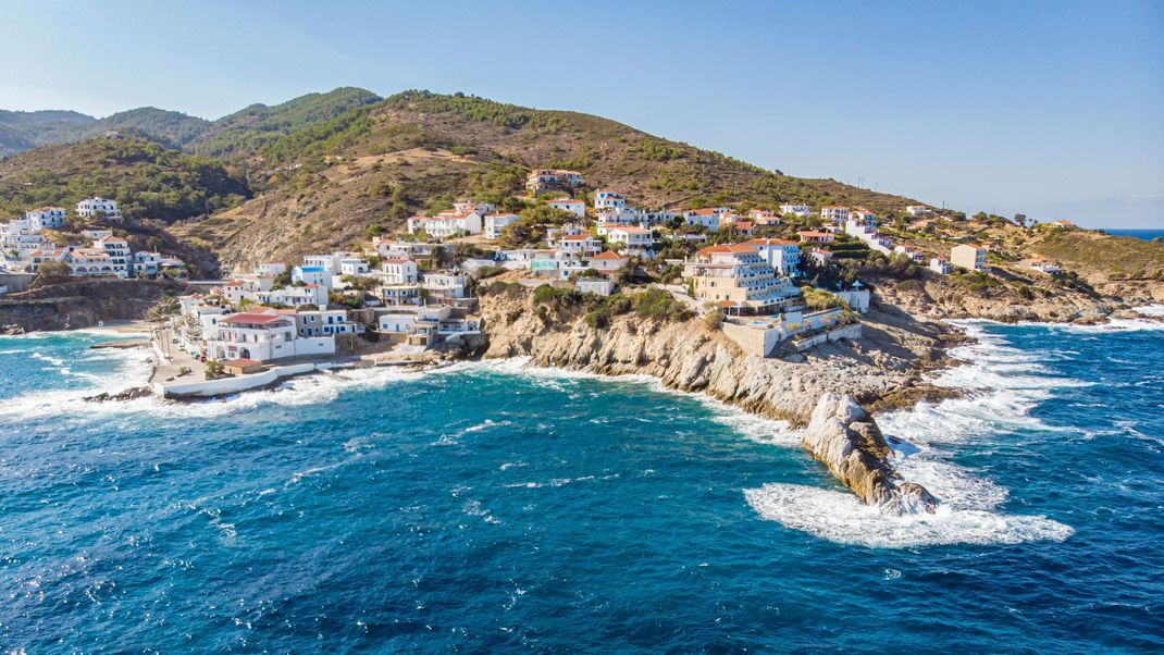 Ikaria in Griechenland zählt zu den Gebieten, in denen der Antei 100-Jähriger besonders hoch ist, den sogenannten "blauen Zonen".