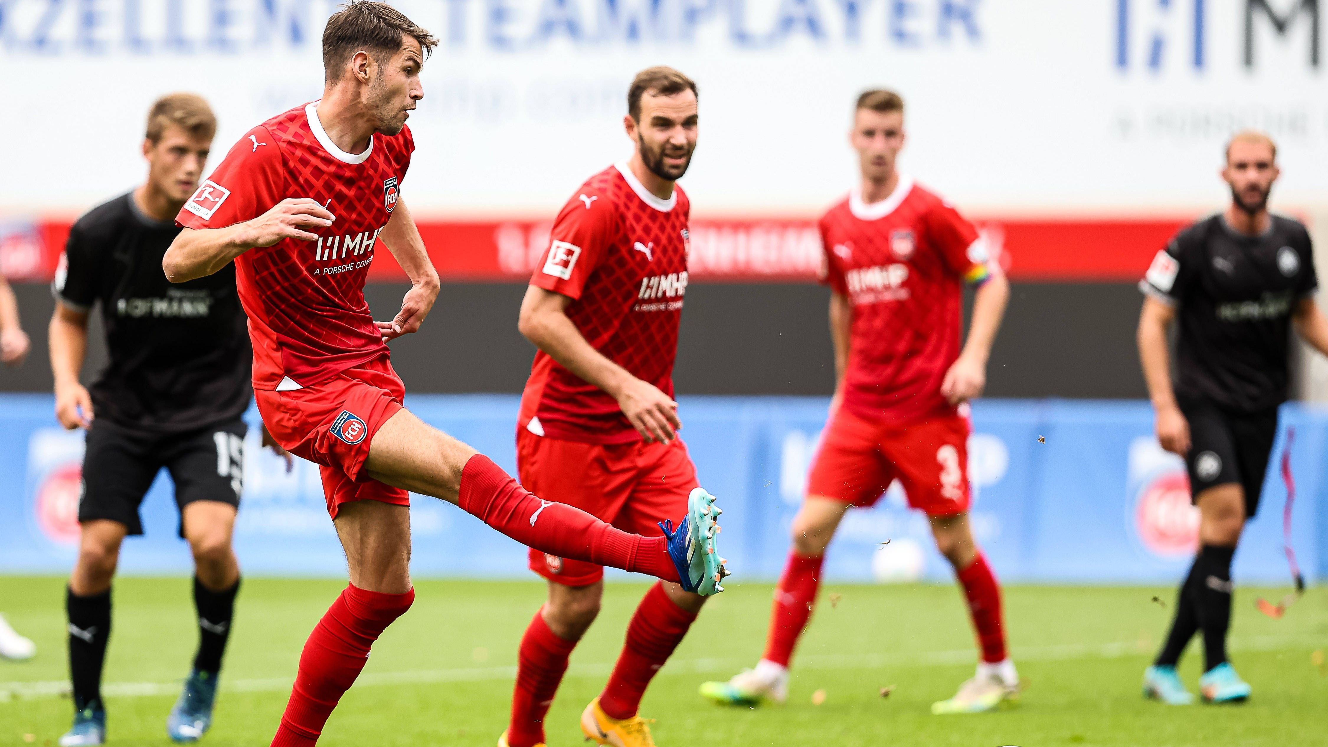 <strong>Platz 16 (geteilt): 1. FC Heidenheim</strong><br>Preis: 79,95 Euro<br>Vergleich zum Vorjahr: +5 Euro<br>Ausrüster: Puma