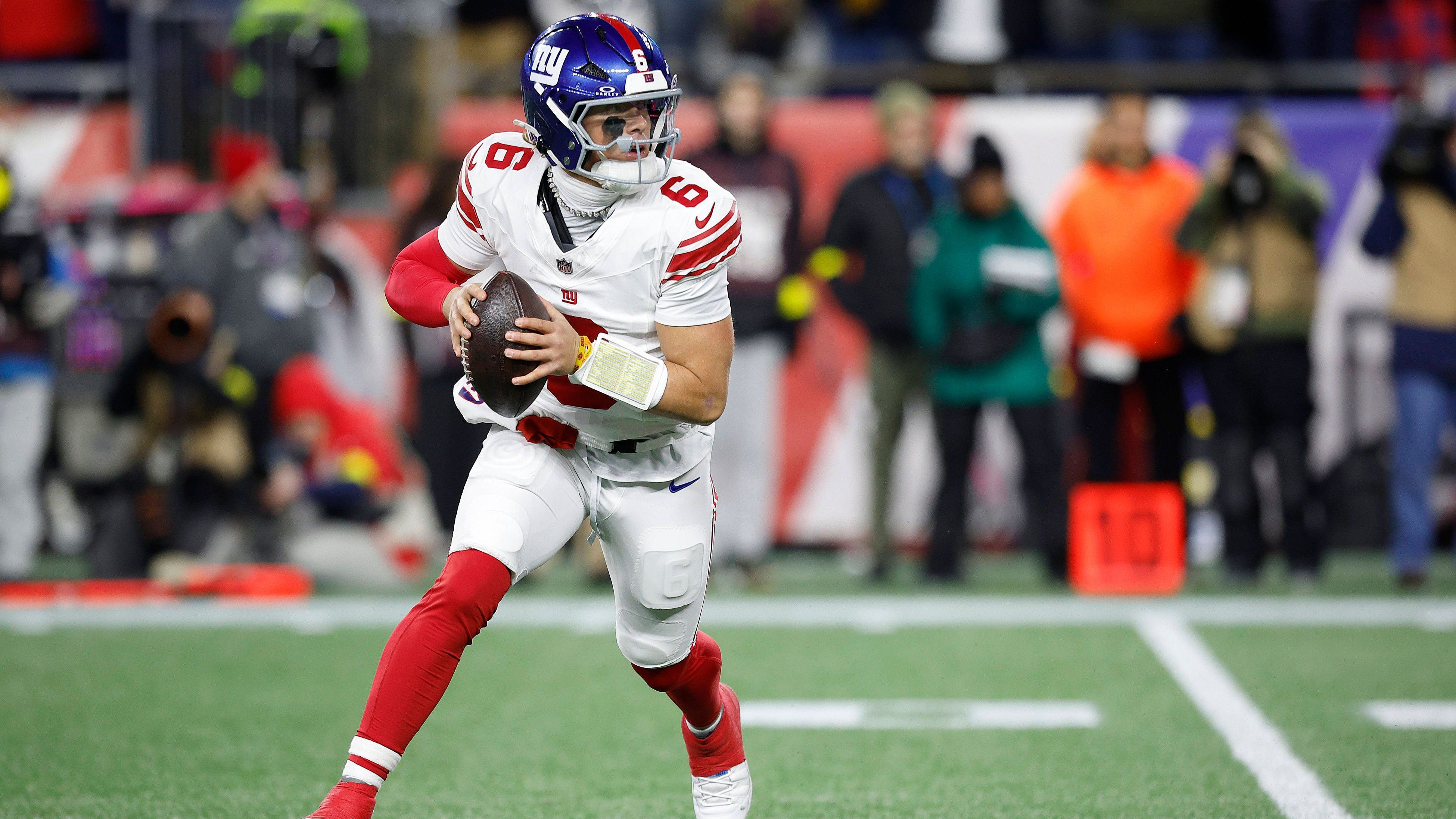 <strong>New York Giants</strong><br>• Starter: Jaxson Dart (im Bild)<br>• Backups: Jameis Winston, Russell Wilson