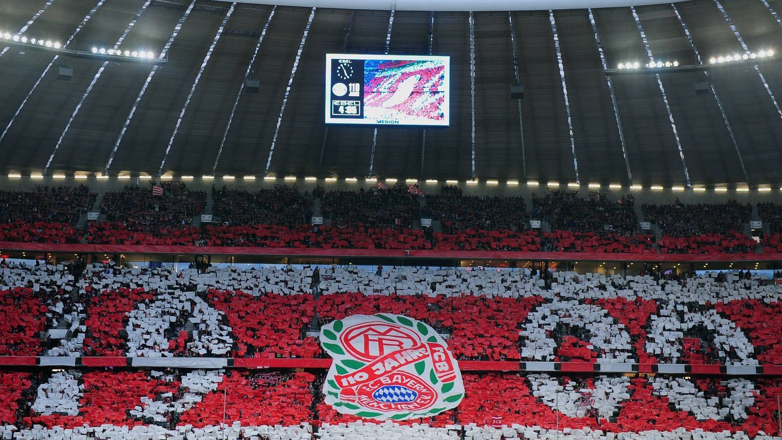 
                <strong>Gründung 1900</strong><br>
                Im Schwabinger Cafe Gisela kam es am 27. Februar 1900 zur Gründung des FC Bayern München. Dieser ging einer vorherigen Abspaltung vom Männer-Turn-Verein (MTV) zuvor.
              