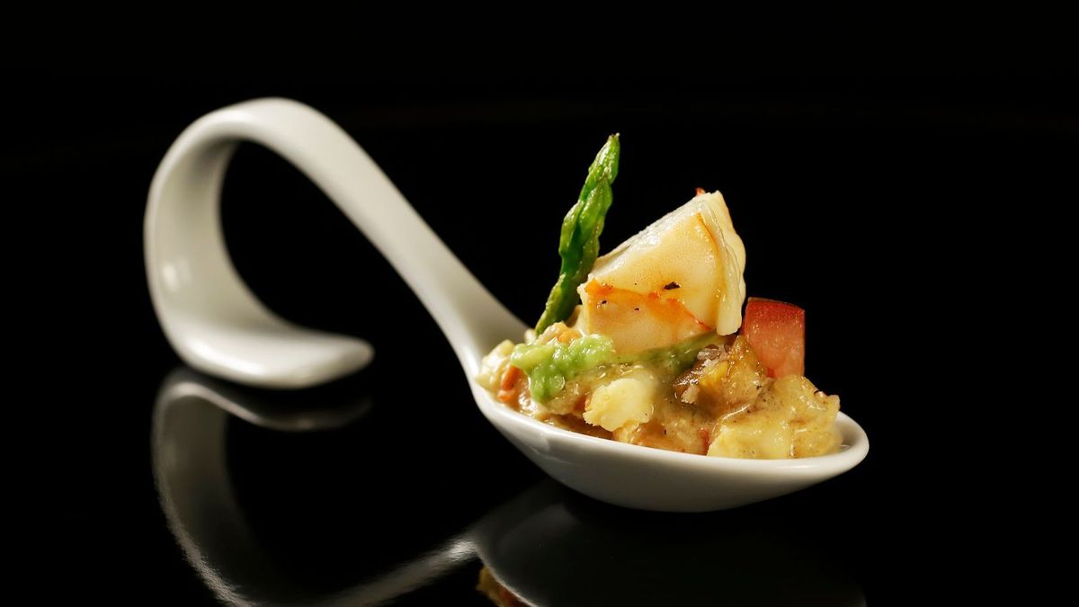 The-Taste-Stf01-Epi01-Casting-Langostino-Curry-Graciela-Cucchiara-01-SAT1