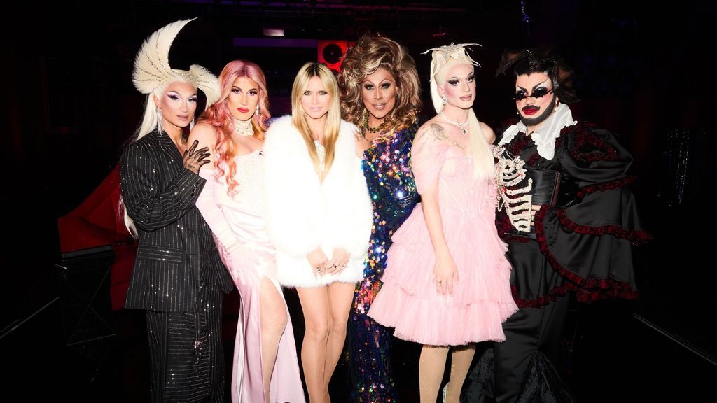 Bunte Drag-Power bei GNTM 2025: "Queen of Drags"-Cast unterstützt Heidi Klum in Folge 2