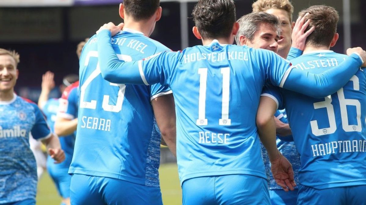 Kiel gewinnt auch gegen St. Pauli
