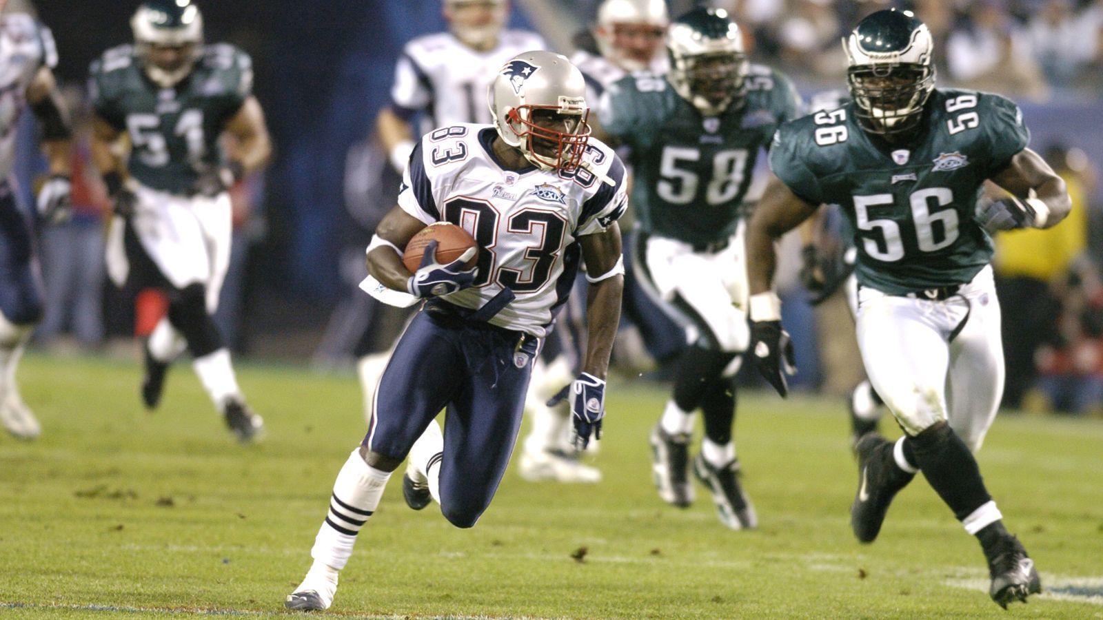 <strong>Super Bowl XXXIX</strong><br>
                New England Patriots&nbsp;-&nbsp;Philadelphia Eagles 24:21 (6. Februar 2005)<br>Stadion:&nbsp;ALLTEL Stadium (Jacksonville)
