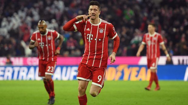 
                <strong>Platz 2 - Robert Lewandowski</strong><br>
                Bundesliga-Tore: 155Bundesliga-Spiele: 245Alter: 29 JahreIn der Bundesliga aktiv für: FC Bayern München, Borussia Dortmund
              