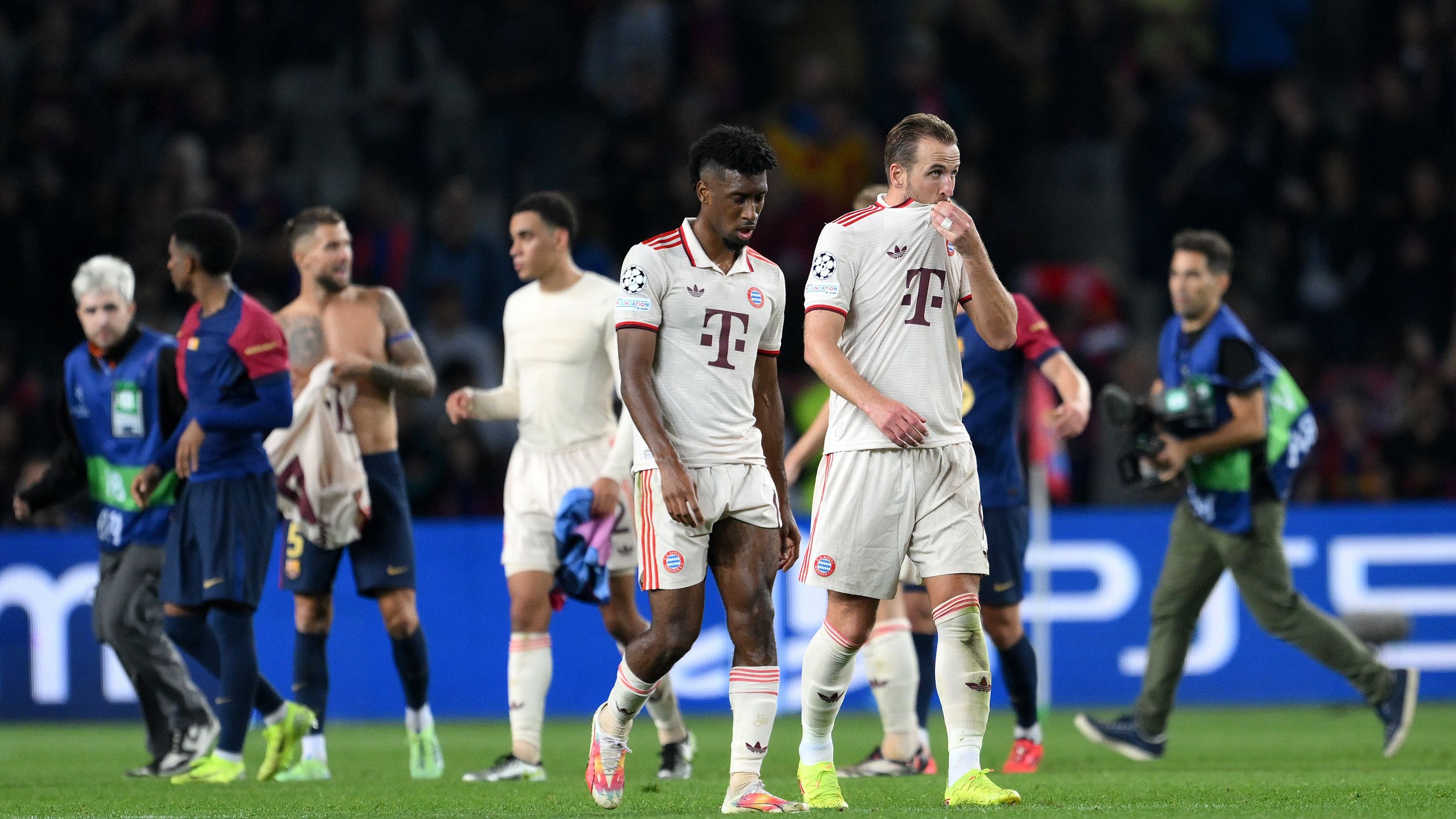 <strong>FC Barcelona - FC Bayern München 4:1 (2024/25)</strong><br>Drei Tore von Raphinha, eines von Robert Lewandowski und ein "Ehrentreffer" von Bayern-Stürmer Harry Kane waren die Zutaten für die bisher bitterste Pleite von Neu-Trainer Vincent Kompany. Zudem war es bereits die zweite Niederlage im dritten Champions-League-Spiel.