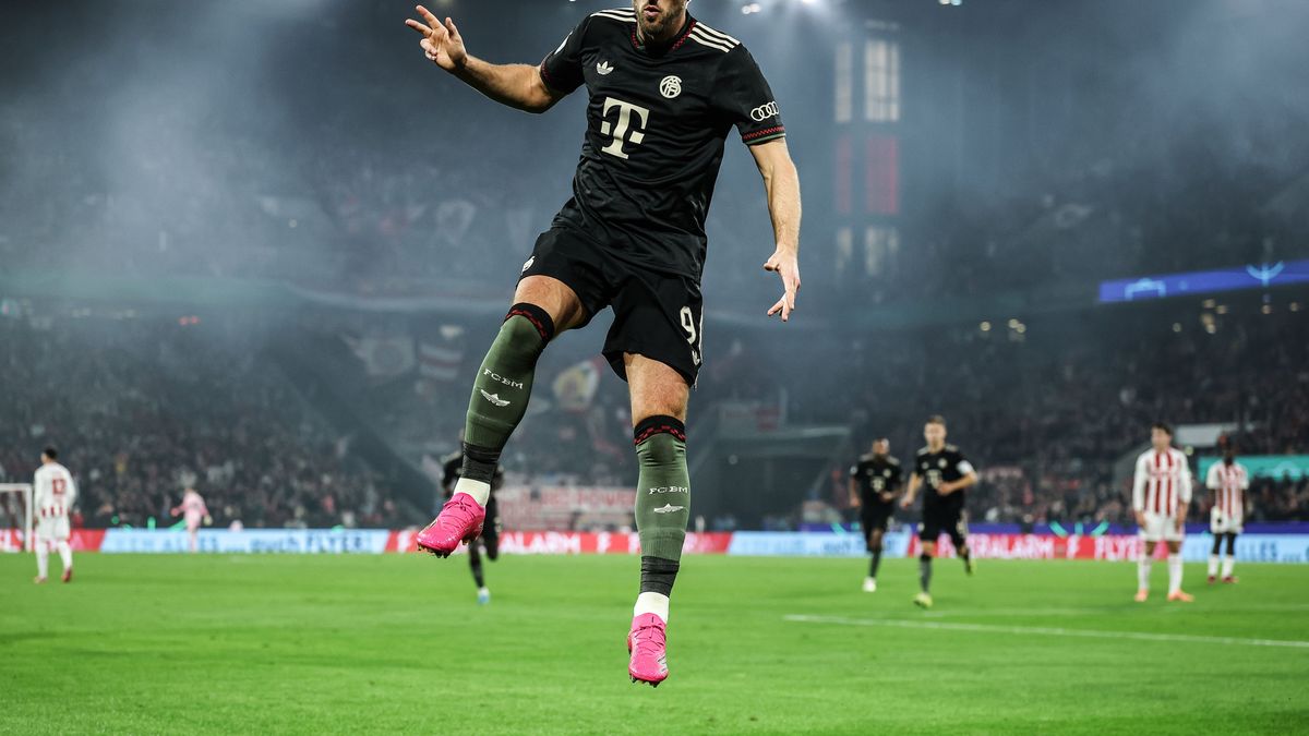 1. FC Köln v FC Bayern München - DFB Cup: Round Two