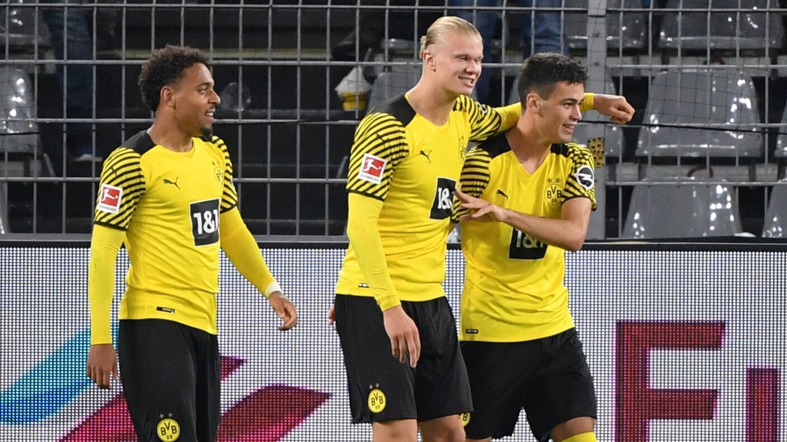 
                <strong>Platz 7: Borussia Dortmund</strong><br>
                In dem Kampf um die Plätze 1 bis 4 wird sich der VfL mit Borussia Dortmund auseinandersetzen müssen. Der größte Gewinn des Sommers für den BVB ist wahrscheinlich Erling Haaland. Der Super-Stürmer bleibt noch ein Jahr im Ruhrgebiet und kann weiter mit wichtigen Toren wie gegen Hoffenheim glänzen. Der Verlust von Jadon Sancho tut zwar weh, wurde aber mit 85 Millionen Euro sehr gut bezahlt. Oranje-Juwel Donyell Malen steht als Ersatz bereit und kann ähnliches aufweisen. Mit Gregor Kobel wurde darüber hinaus ein neuer Stammtorhüter gekauft und Marin Pongracic verstärkt die Abwehr für ein Jahr. Ein ordentlicher Sommer mit hohem Transferplus, Donyell Malen und Erling Haaland im Kader? Da kann man nicht meckern. 
              