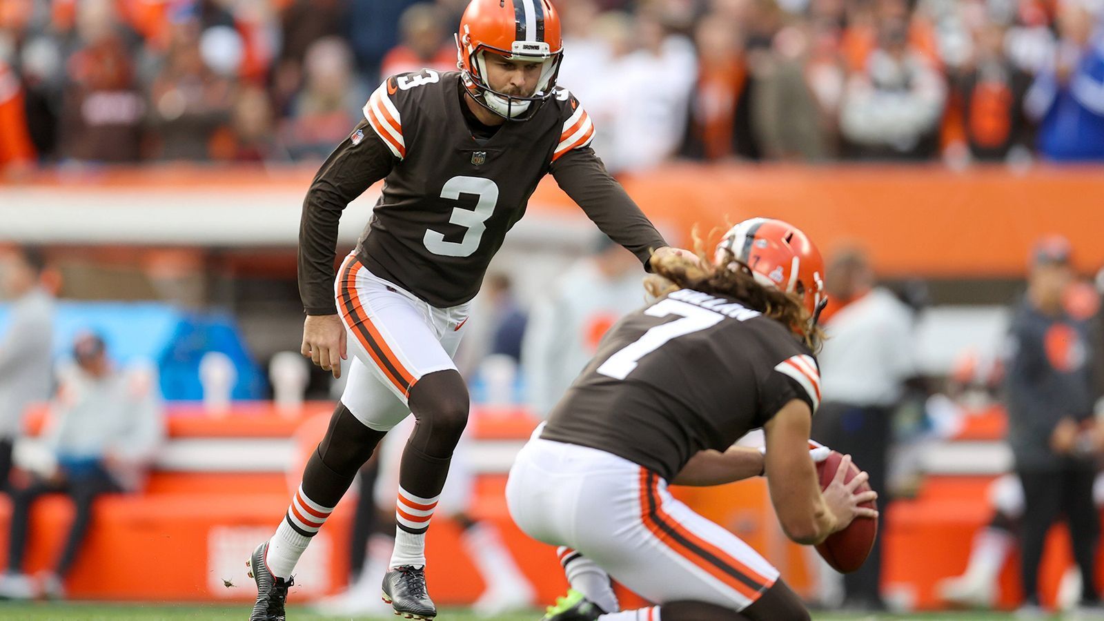 
                <strong>Chase McLaughlin (Cleveland Browns)</strong><br>
                9/9 Field Goals -15/15 Extrapunkte -
              