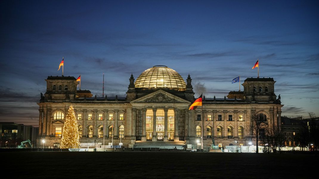 Im Bundestag gehen 13.000 Lobbyist:innen ein und aus.