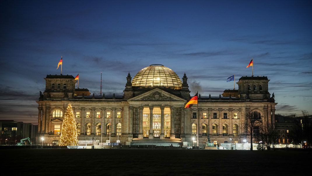 Im Bundestag gehen 13.000 Lobbyist:innen ein und aus.