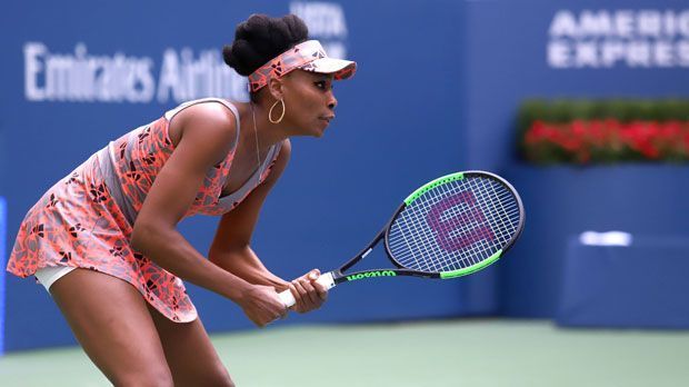 
                <strong>Venus Williams</strong><br>
                Die ehemalige Weltranglistenerste setzt meist modische Akzente. Diesmal ist es zumindest gewöhnungsbedürftig - aber immerhin keine glatte 6.
              