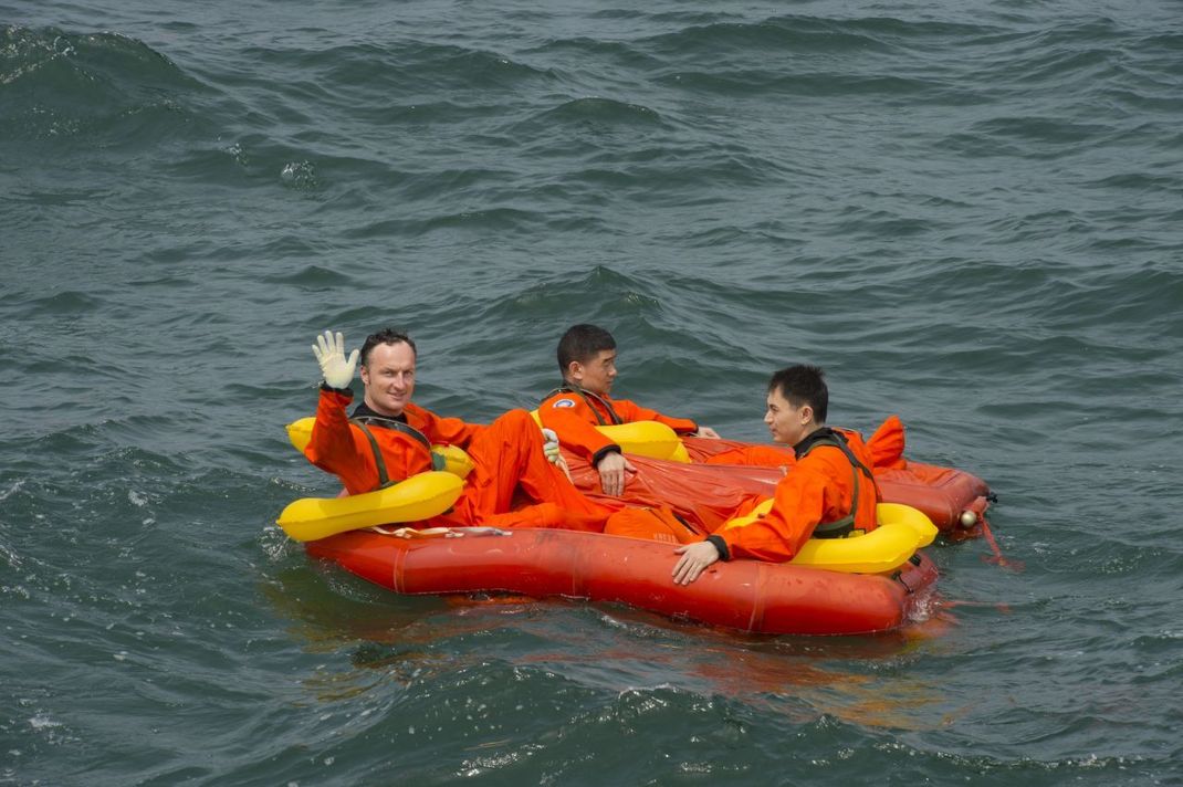 Matthias Maurer hat in China unter anderem die Wasserung der Raumkapsel trainiert.