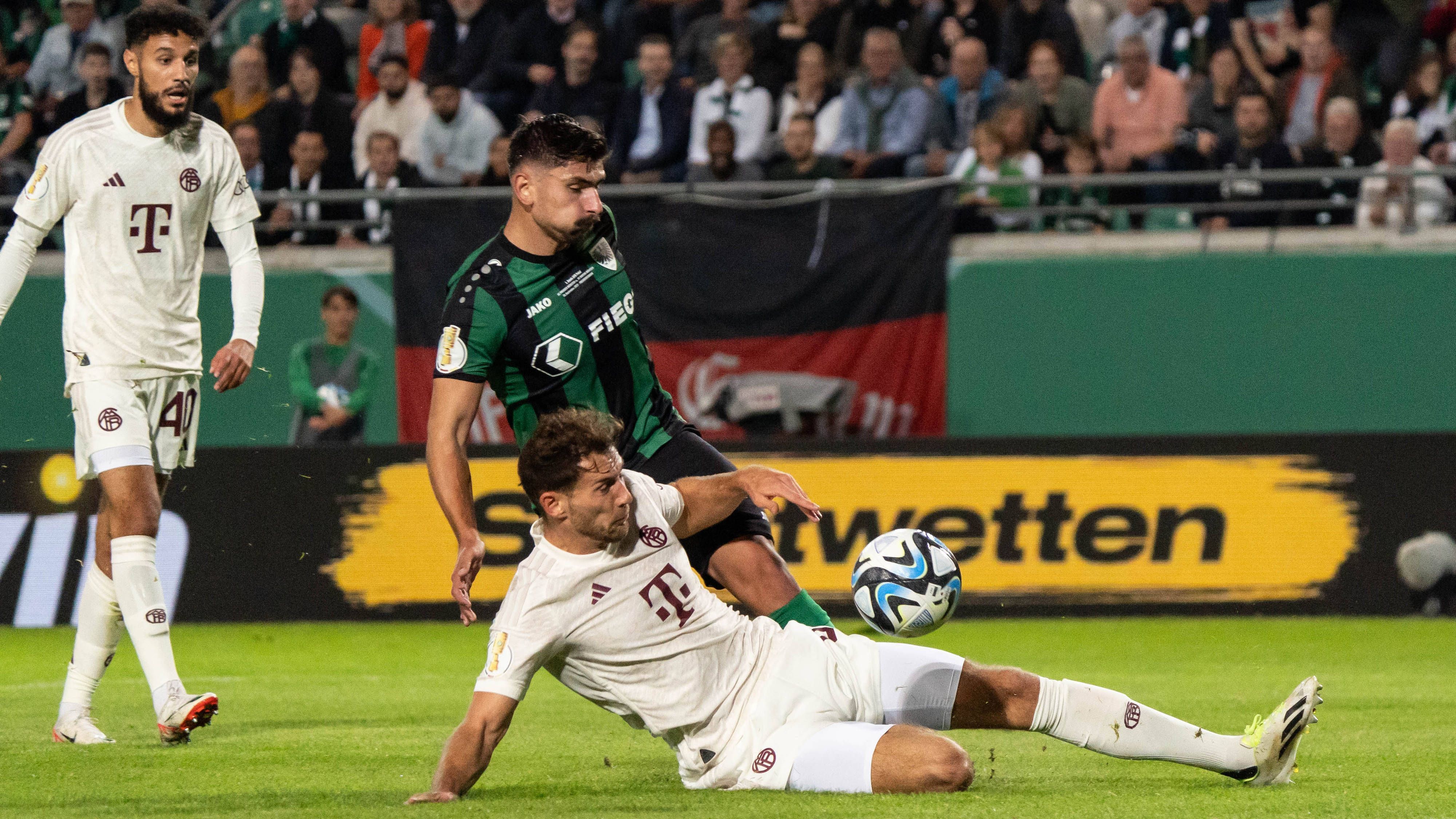 <strong>Leon Goretzka</strong><br>Auch bei ihm sorgen die Verletzten dafür, dass er in der Abwehr ran muss. Hat in der Innenverteidigung gegen harmlose Gastgeber ebenfalls nicht viel zu tun. Ist deshalb immer öfter weiter vorne zu finden und bereitet das 2:0 in der 40. Minute sehenswert vor. Lässt auch in der Folgezeit hinten nichts anbrennen. Ist ja in erster Linie seine Aufgabe. &nbsp;<strong><em>ran</em>-Note: 2</strong>