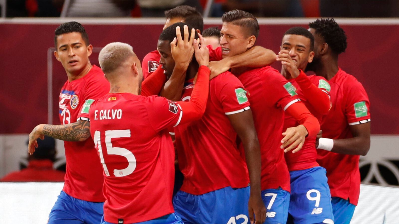 
                <strong>Costa Rica</strong><br>
                Costa Rica steht nach dem 1:0-Erfolg über Neuseeland als letzter WM-Teilnehmer für das Turnier in Katar fest. Dadurch ist auch die deutsche Gruppe um Spanien, Japan und eben Costa Rica komplett. Für die Mittelamerikaner war das interkontinentale Playoff-Finale der letzte Schritt in der WM-Qualifikation, nun steht fest: Sie sind im Winter bei der Weltmeisterschaft mit dabei. Held des Abends war Ex-Arsenal-Profi Joel Campbell, der sein Land bereits in der dritten Minute in Führung brachte.
              