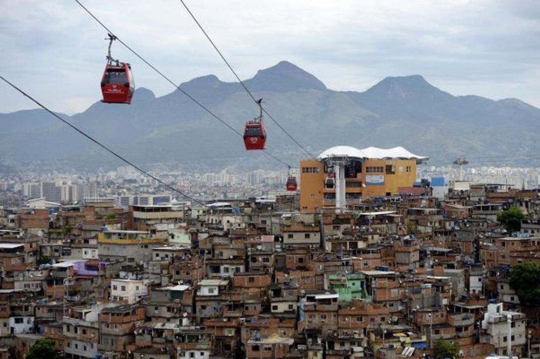 In den Favelas Rio de Janeiros leben Tausende dicht gedrängt