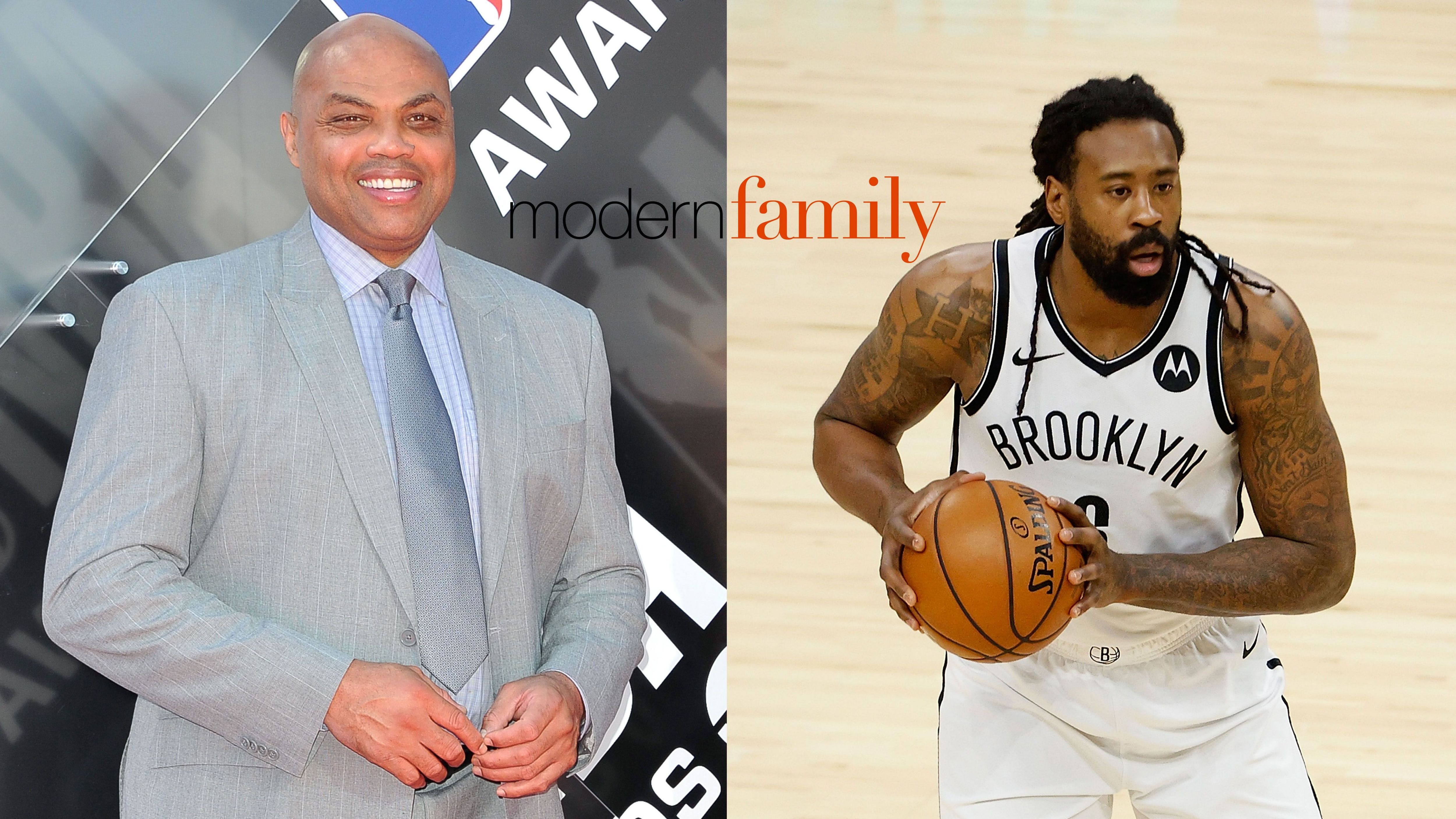 
                <strong>Charles Barkley und Deandre Jordan ("Modern Family")</strong><br>
                Die beiden NBA-Veteranen hatten über längere Zeit eine kleine Fehde am Laufen, welche aber absoluten Unterhaltungswert besaß. So sagte Barkley einst über Jordan: "Wenn du ihn über Nacht alleine in eine Halle einsperren würdest und ihm verbieten würdest zu dunken, hätte er am nächsten Morgen maximal sechs Punkte." Deandre Jordan imitierte im Jahr 2014 den ehemaligen Power Forward und wurde für diesen witzigen Auftritt von der Community gefeiert. In "Modern Family" tauchen die beiden bei einem Highschool-Benefizspiel auf und coachen nach einer Wette kurzerhand die gegnerischen Teams. Als Wetteinsätze stehen am Ende sogar ihre beiden olympischen Goldmedaillen - großer Druck also für Phil Dunphy (Ty Burrell), einen der Hauptcharaktere der Serie, der in der Folge in Jordans Teams spielt. Wer von beiden gewinnt, wird am Ende der Episode allerdings nicht aufgeklärt. 
              