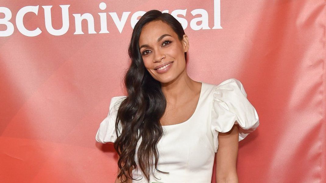 Freudige Nachrichten für Rosario Dawson. Die Schauspielerin wird mit 44&nbsp; Jahren Oma.