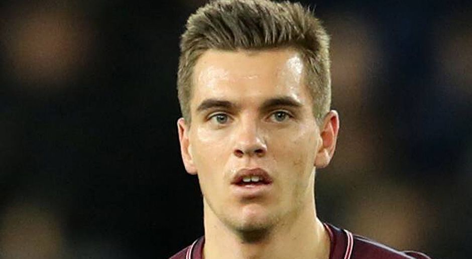 
                <strong>Giovani Lo Celso</strong><br>
                Kommt in der Nachspielzeit, keine Bewertung
              