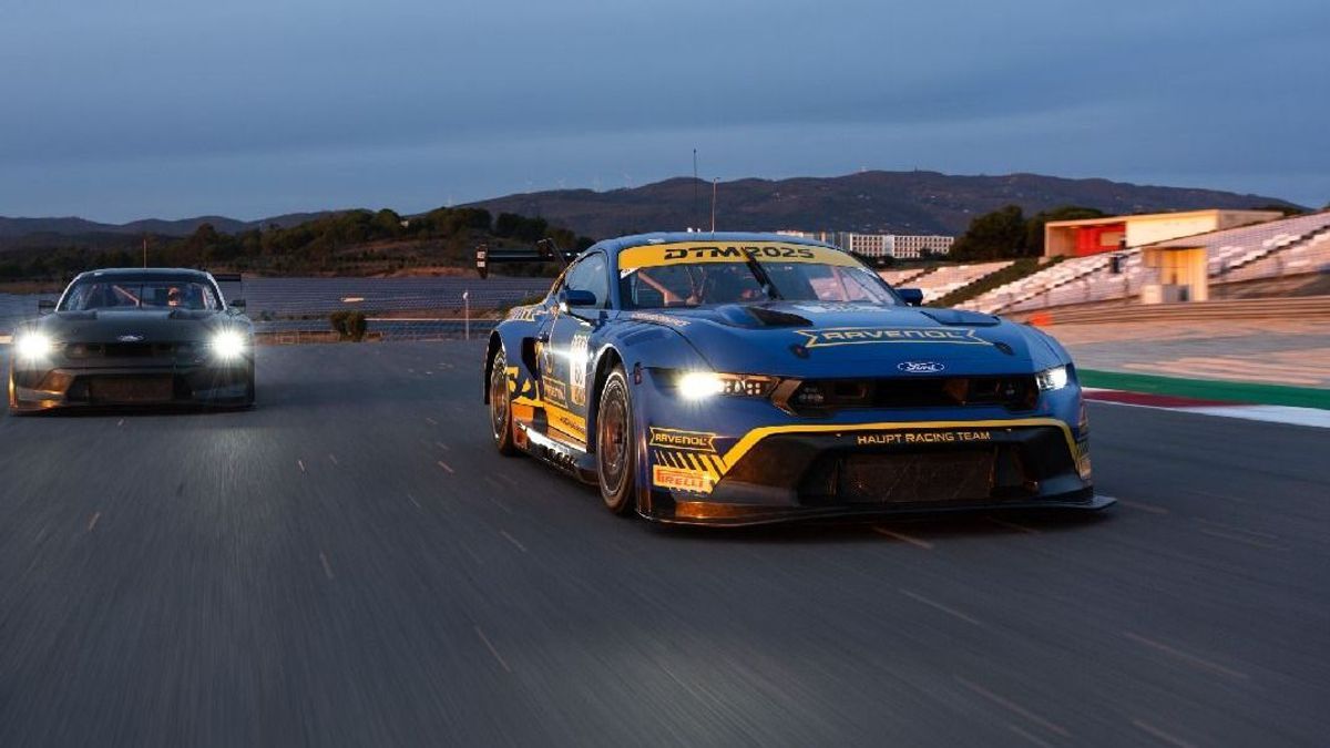 Das HRT-Team testete mit gleich zwei Ford Mustang GT3 in Portimao