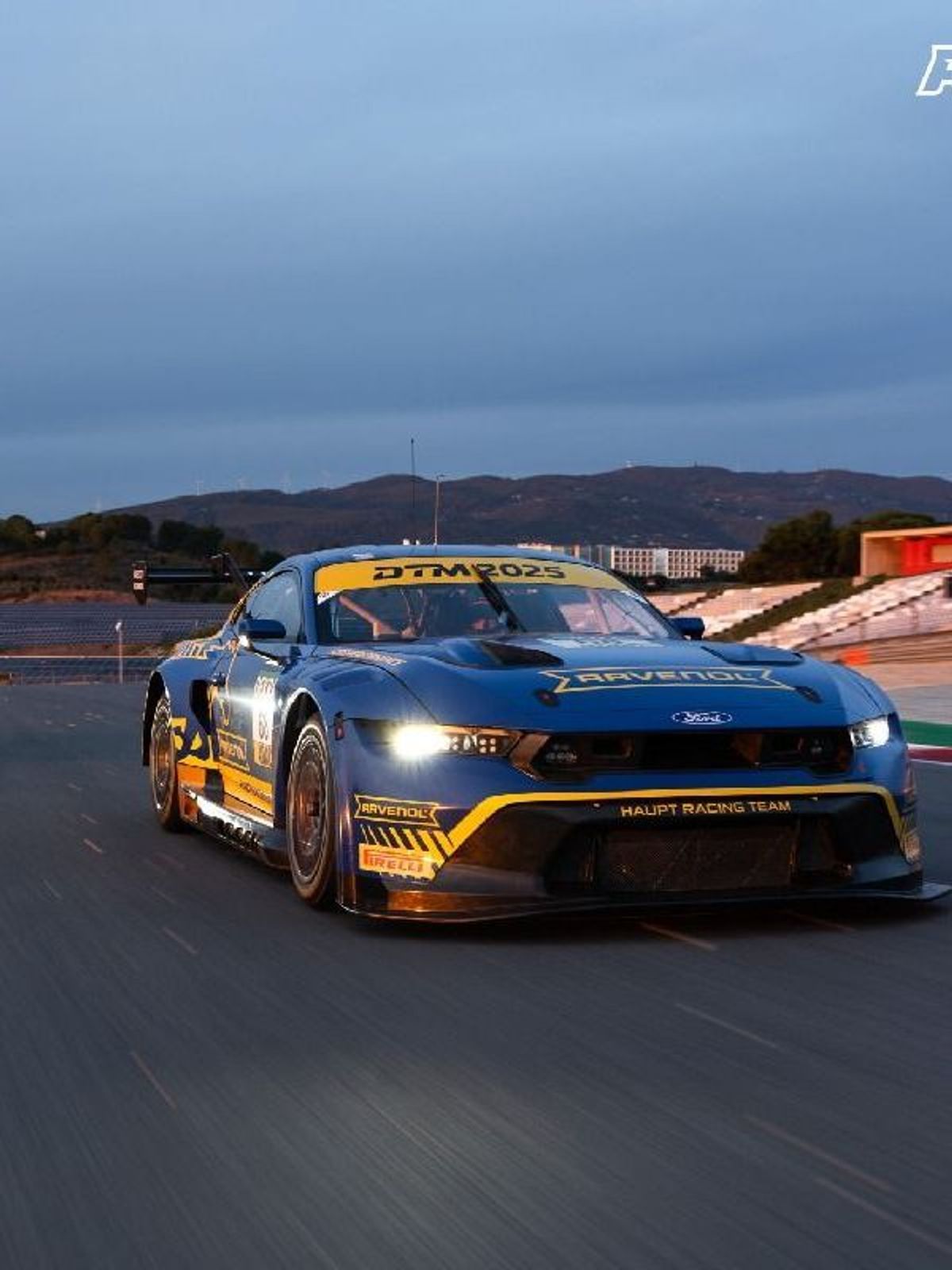 Das HRT-Team testete mit gleich zwei Ford Mustang GT3 in Portimao