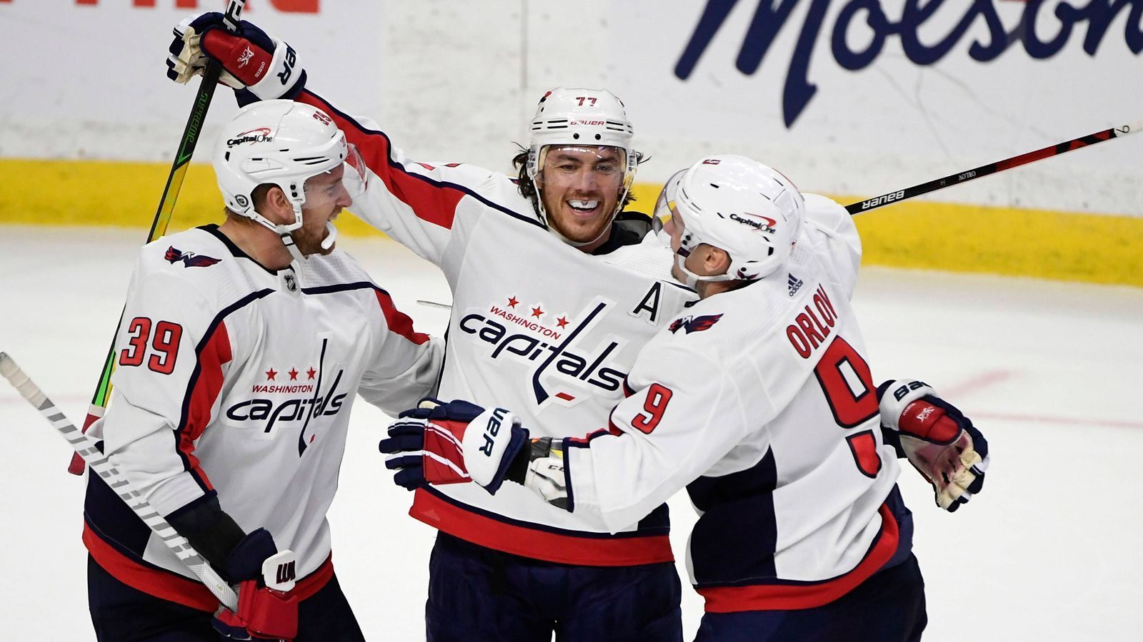 
                <strong>Washington Capitals (Eastern Conference)</strong><br>
                &#x2022; Bilanz: 44-24-12<br>&#x2022; Punkte: 100<br>&#x2022; Top-Scorer: Alex Ovechkin mit 90 Punkten<br>&#x2022; Erster Gegner: Florida Panthers<br>
              