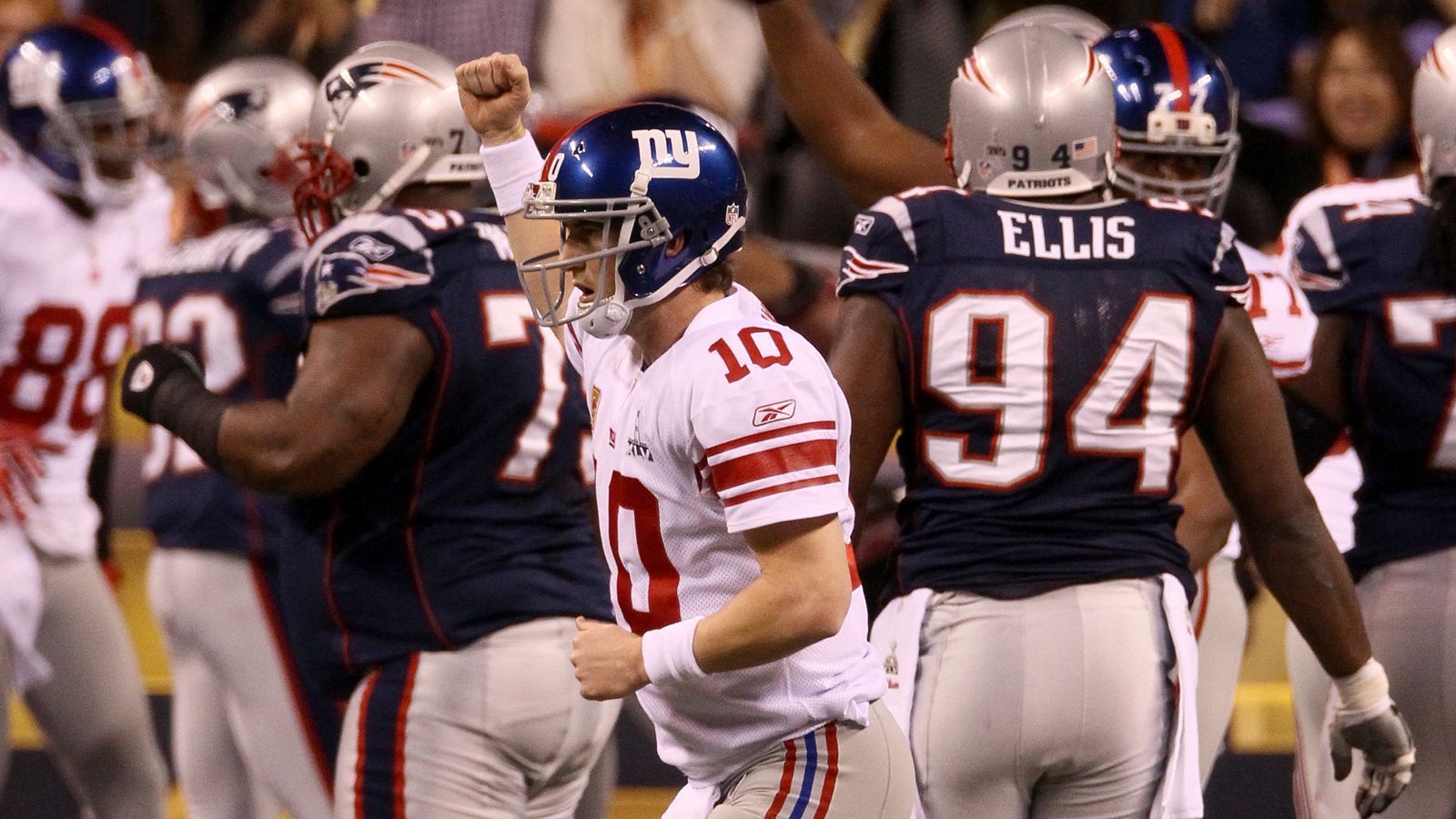
                <strong>2012 - Super Bowl XLVI - New York Giants</strong><br>
                2012 kam es zwischen den New York Giants und den New England Patriots zur Neuauflage des Super Bowls von 2008. Und wieder siegten die Giants, die mit Eli Manning erneut den MVP in ihren Reihen hatten. 21:17 lautete diesmal das Endresultat.
              