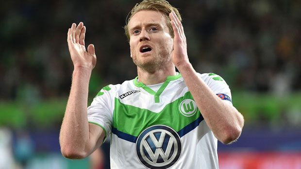 
                <strong>Andre Schürrle (VfL Wolfsburg)</strong><br>
                Andre Schürrle (VfL Wolfsburg): Vertrag bis 2019. Trotz einer eher durchwachsenen Saison sollen Borussia Dortmund und Tottenham Hotspur um den pfeilschnellen Offensivmann buhlen. Die Wolfsburger wollen ihren Kader zwar umkrempeln, Schürrle scheint jedoch eine wichtige Rolle in der Mannschaft einnehmen zu sollen. Vielleicht trudelt nach der EM aber ein unmoralisches Angebot im "Wölfe"-Revier ein.
              