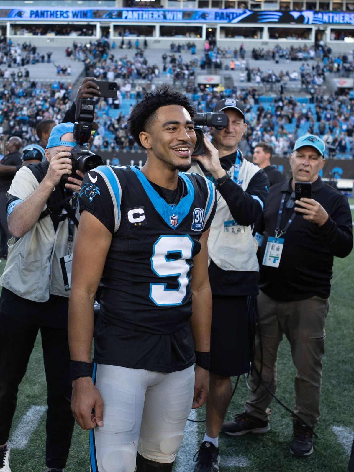 November 3, 2024: Carolina Panthers quarterback Bryce Young (9) walks off the field in Charlotte, NC. CSM Charlotte United States of America - ZUMAc04_ 20241103_zma_c04_276 Copyright: xJonathanxHuffx