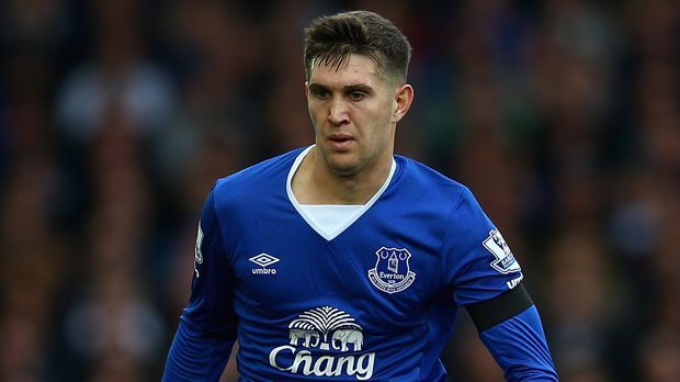 
                <strong>John Stones</strong><br>
                Abwehr: John Stones (FC Everton). Mit gerade einmal 21 Jahren schafft es der Youngster in die Traumelf von Pique. "Er ist ein sehr, sehr guter Spieler. Er wird eine große Karriere haben. Er ist ein wenig wie Rio Ferdinand."
              