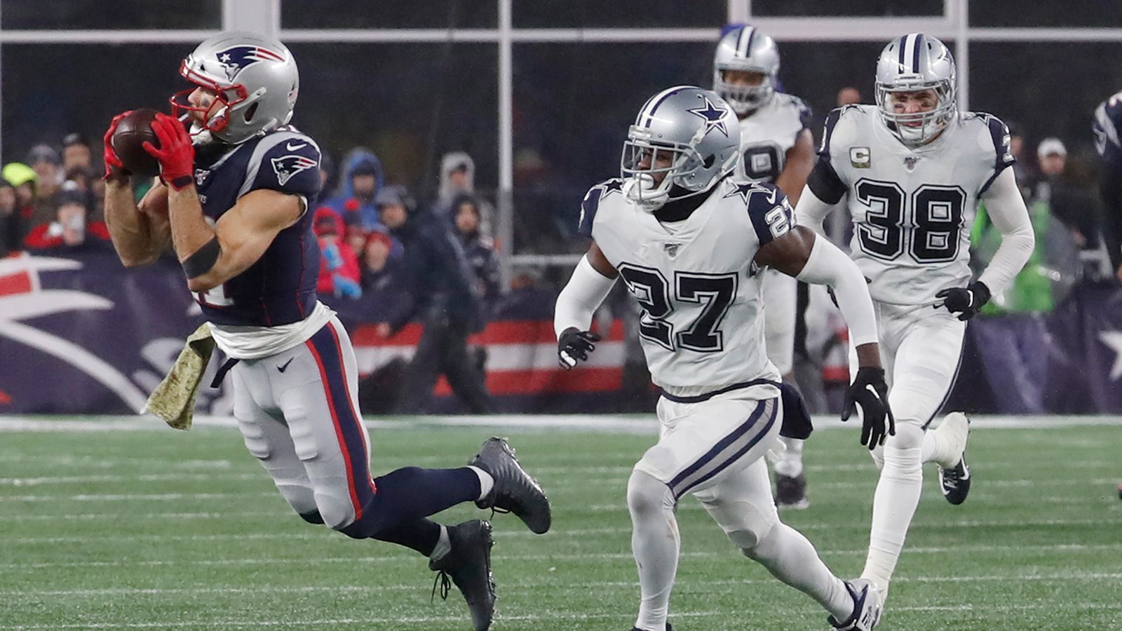 
                <strong>Dallas Cowboys at New England Patriots (Week 6)</strong><br>
                Der Dritte der NFC East ist am 6. Spieltag beim Dritten der AFC East zu Gast. Die Bilanz: sieben Siege der Cowboys, sechs Siege der Patriots. Das letzte Aufeinandertreffen: 24. November 2019 (13:9 für New England).
              