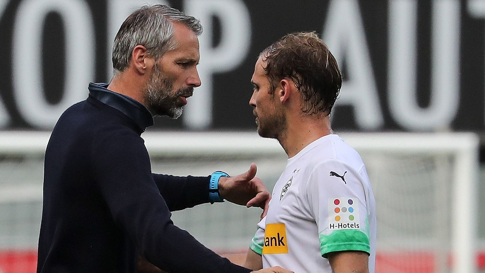 
                <strong>Borussia Mönchengladbach (Geschäftsjahr 2019)</strong><br>
                Ausgaben für Berater: 13.649.000 EuroPersonalaufwand: 98.610.000 Euro
              