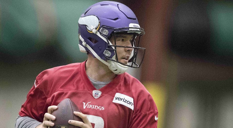 
                <strong>Arizona Cardinals</strong><br>
                Auch die Cardinals werden mit einem Quarterback in Verbindung gebracht. Die Franchise hat sich zwar die Dienste von Sam Bradford (Bild) gesichert, dazu hat man Mike Glennon als Backup. Doch natürlich müssen die Cardinals auch an die Zukunft denken. Sie haben den ihren ersten Pick an 15. Stelle. Heißt: Der Weg nach vorne wird teuer.
              