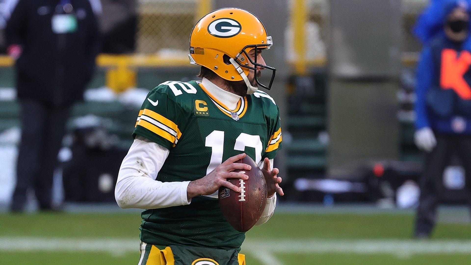 
                <strong>Platz 10: Aaron Rodgers (Home-Trikot)</strong><br>
                &#x2022; Team: Green Bay Packers - <br>&#x2022; Position: Quarterback - <br>&#x2022; seit 2005 in der NFL<br>
              