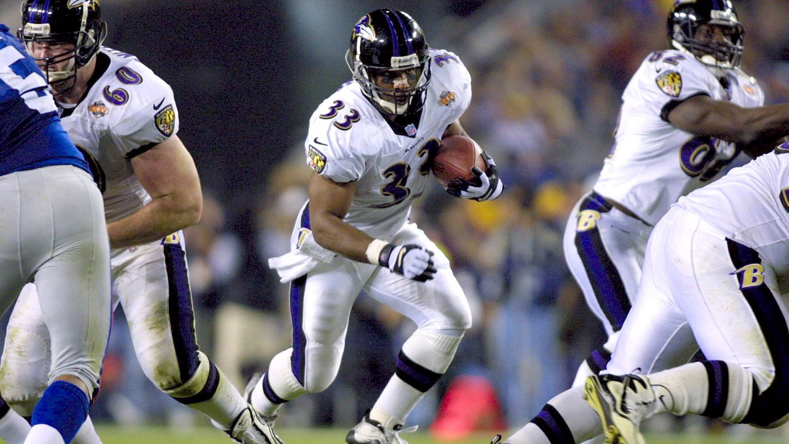 
                <strong>Super Bowl 2001: Baltimore Ravens (34:7 gegen die New York Giants)</strong><br>
                Saison danach: 10-6, Aus in der Divisional Round
              
