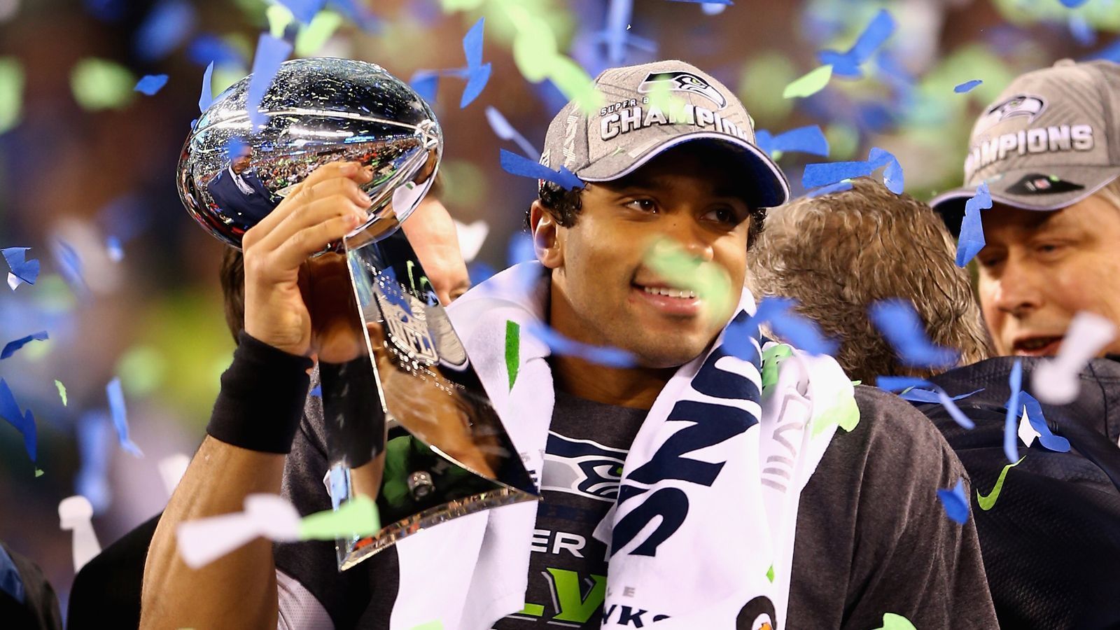 
                <strong>Russell Wilson (Sieg im Super Bowl XLVIII)</strong><br>
                Von 749.000 auf 21,9 Millionen DollarTeam: Seattle SeahawksSuper Bowl MVP: nein
              