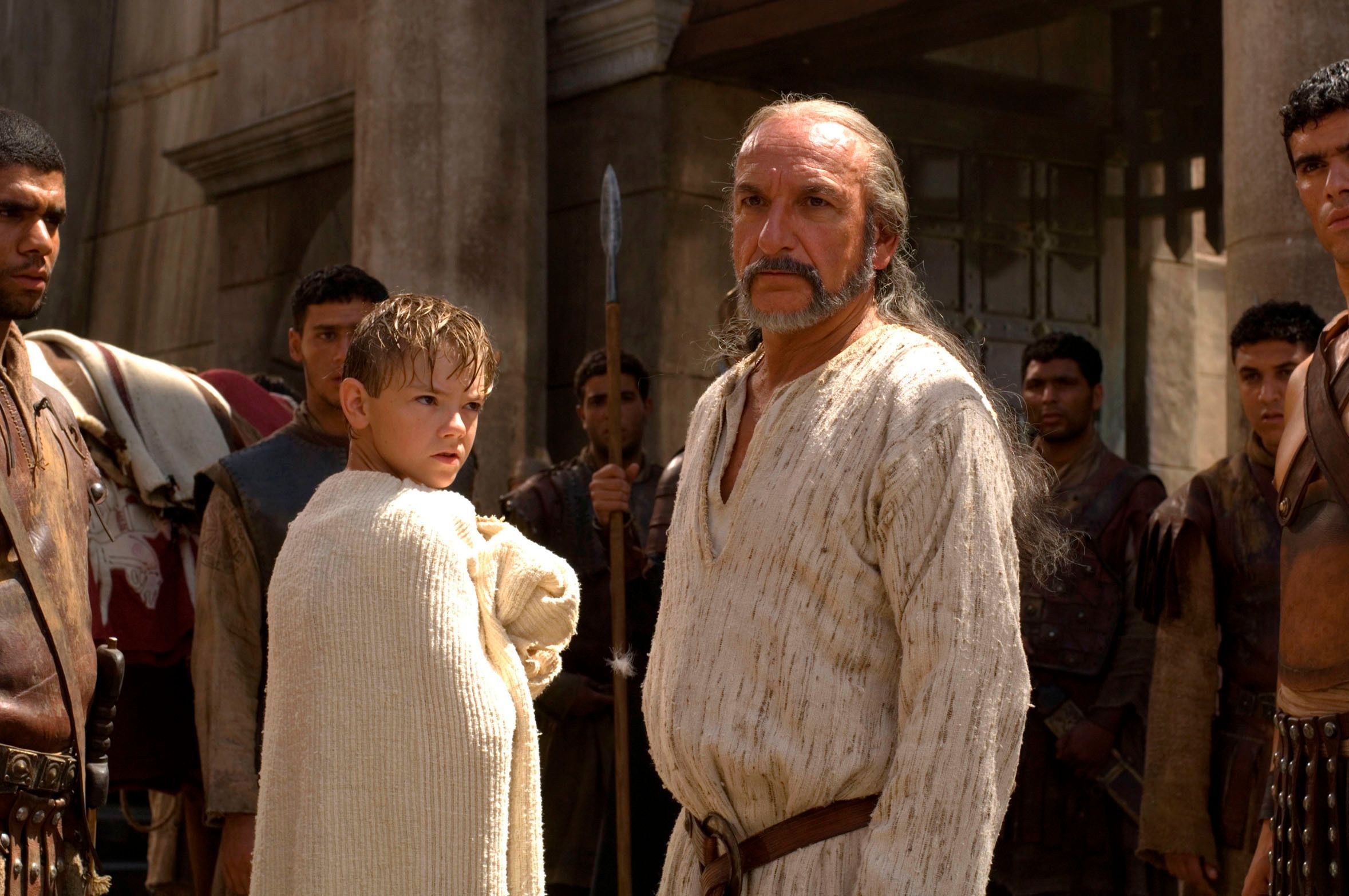 2007: "Die letzte Legion" zeigt Merlin (Ben Kingsley) als weisen und geheimnisvollen Druiden. Die Darstellung mit langem grau-weißem Haar und wallenden Gewändern passt zu dem typischen Darstellungsbild des Zauberers.