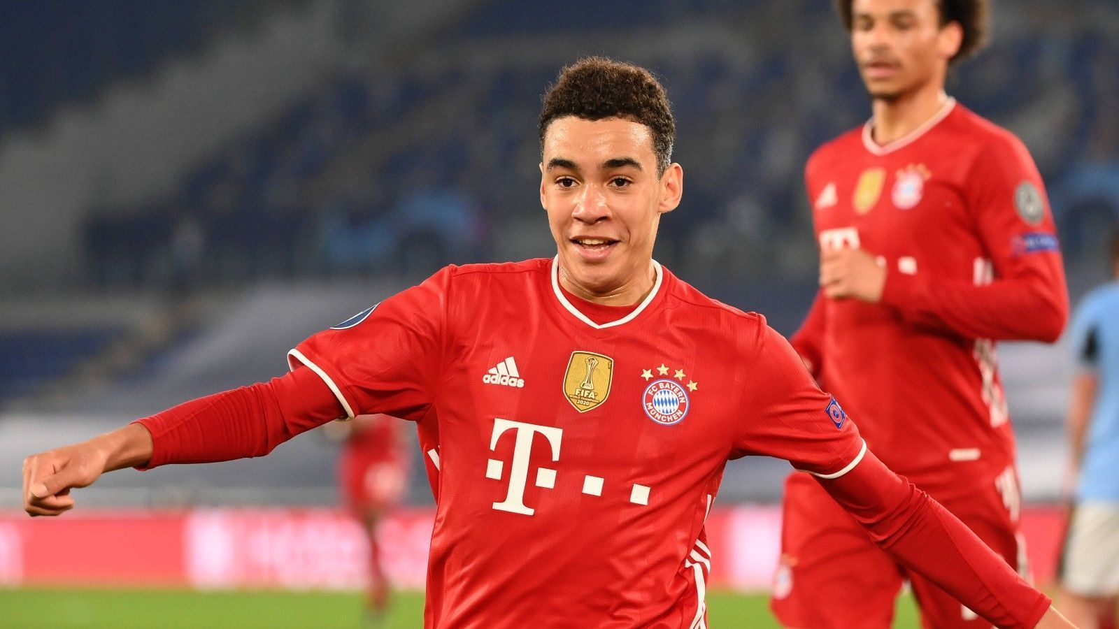 
                <strong>12. Platz: Jamal Musiala (FC Bayern München)</strong><br>
                &#x2022; Alter: 17 Jahre, elf Monate und 28 Tage -<br>&#x2022; Datum: 23. Februar 2021 gegen Lazio Rom (4:1) -<br>&#x2022; Aktueller Klub: FC Bayern München -<br>
              