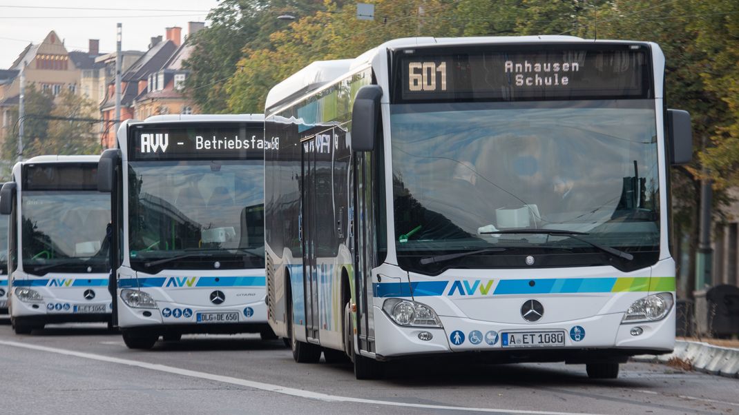 Im kommenden Jahr erhöhen zahlreiche Verkehrsverbünde ihre Ticketpreise.