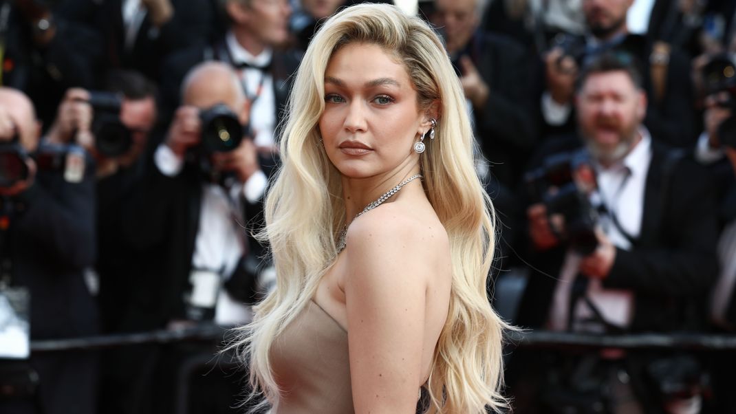 Model Gigi Hadid und Schauspieler Bradley Cooper sollen sich näher gekommen sein.