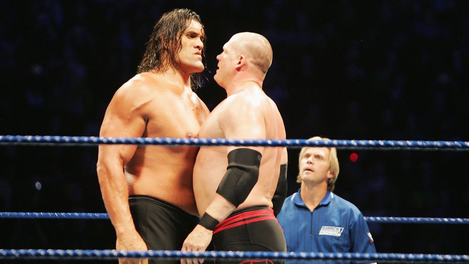 
                <strong>The Great Khali: Polizist</strong><br>
                Der 2,16-Meter-Riese zog im Jahr 2000 von Indien in die USA um sich dem professionellen Wrestling zu widmen. Zuvor war er rund sechs Jahre bei der Polizei in Punjabi angestellt und schaffte es dort sogar zum Assistenten des Kommissars. Durch seine auffällige Statur wirkte der 48-Jährige auch schon in zahlreichen Filmen mit, unter anderem im American-Football-Film "Spiel ohne Regeln" mit Adam Sandler.
              