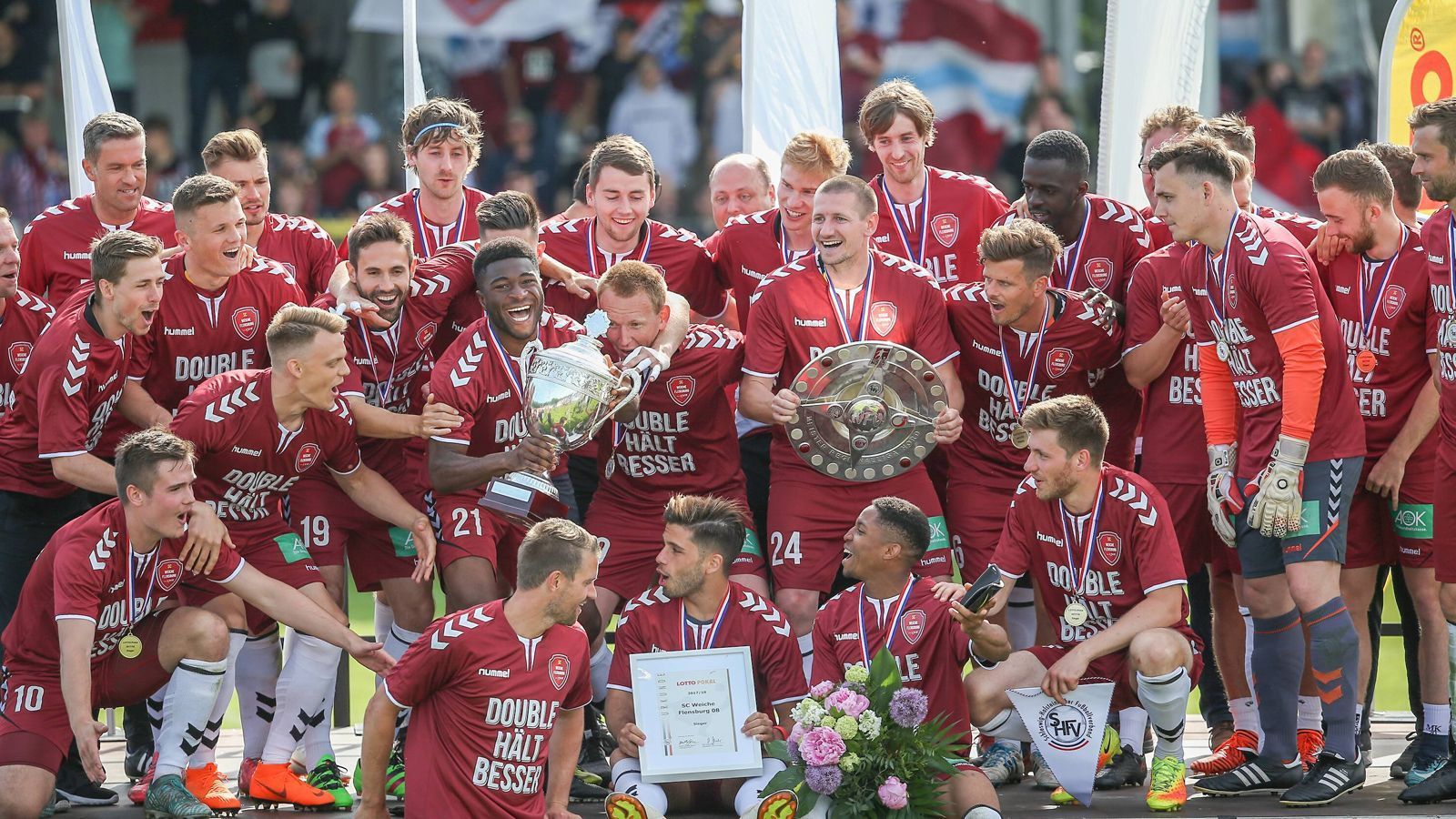 
                <strong>Weiche Flensburg (4. Liga)</strong><br>
                (qualifiziert als Sieger Landespokal Schleswig-Holstein)Liga: Regionalliga Nord
              