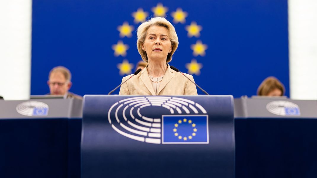 Ursula von der Leyen (CDU), Präsidentin der Europäischen Kommission, flog im letzten Jahr 23 Mal mit einem Privatjet.