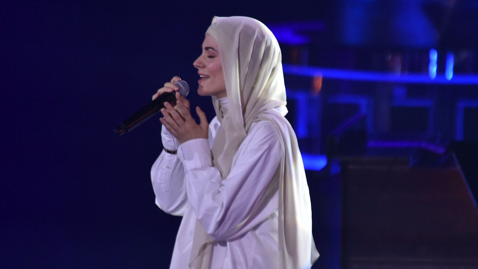 Jacqueline Haider (22) aus Graz (Österreich) singt "Nothing's Gonna Change My Love For You" von George Benson - "Musik entspannt mich einfach und ist mein Wohlfühl-Ort. Ich liebe Musik, die Power hat und Emotionen übermittelt."