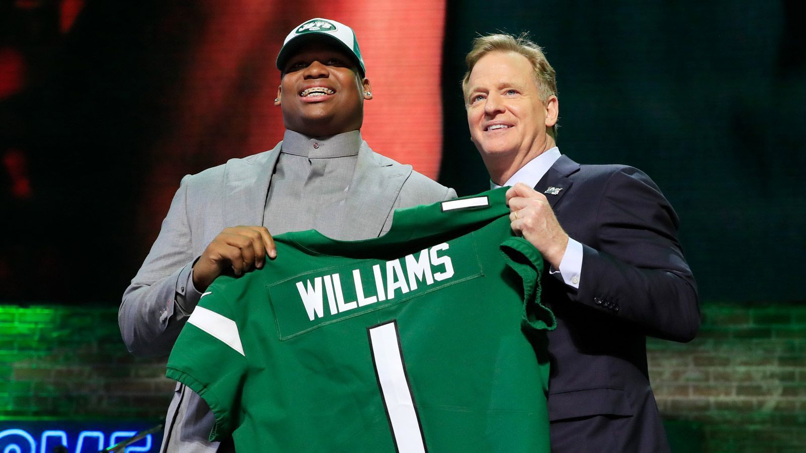
                <strong>Draft Pick 3: New York Jets</strong><br>
                Spieler: Quinnen WilliamsPosition: Defensive TackleCollege: Alabama
              