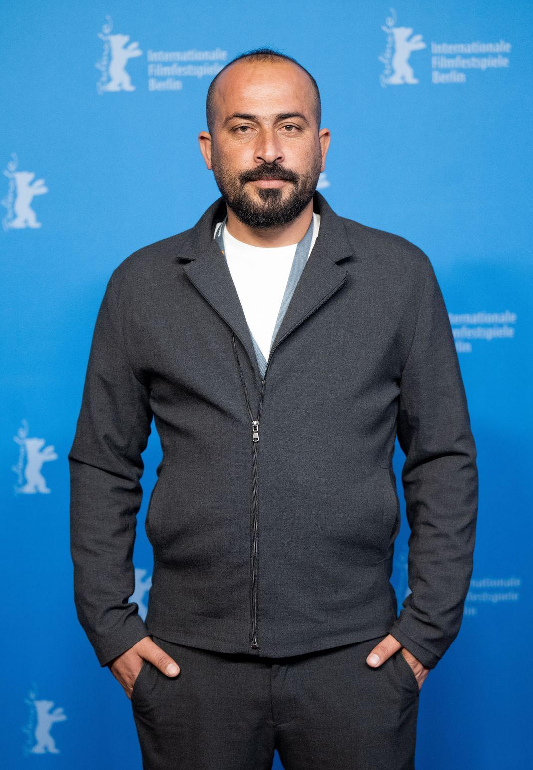 Regisseur Hamdan Ballal bei der Berlinale 2024.