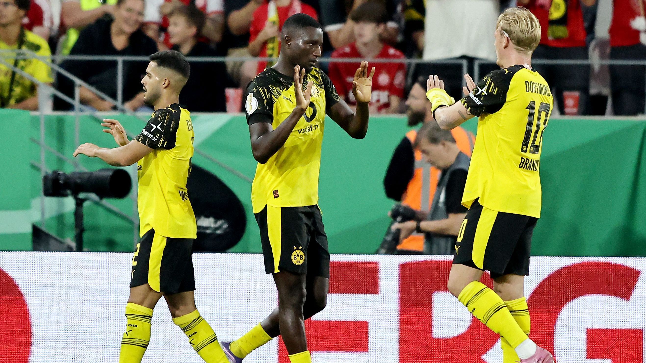 <strong>Platz 14 (geteilt): Borussia Dortmund</strong><br>durchschnittliche Reisedistanz zu Auswärtsspielen 2025/26: 272 km