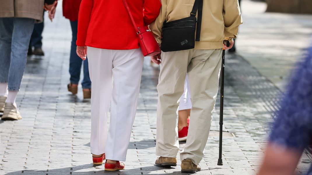 Ministerium: Rund 244.000 Rentner müssen keine Steuern mehr zahlen.