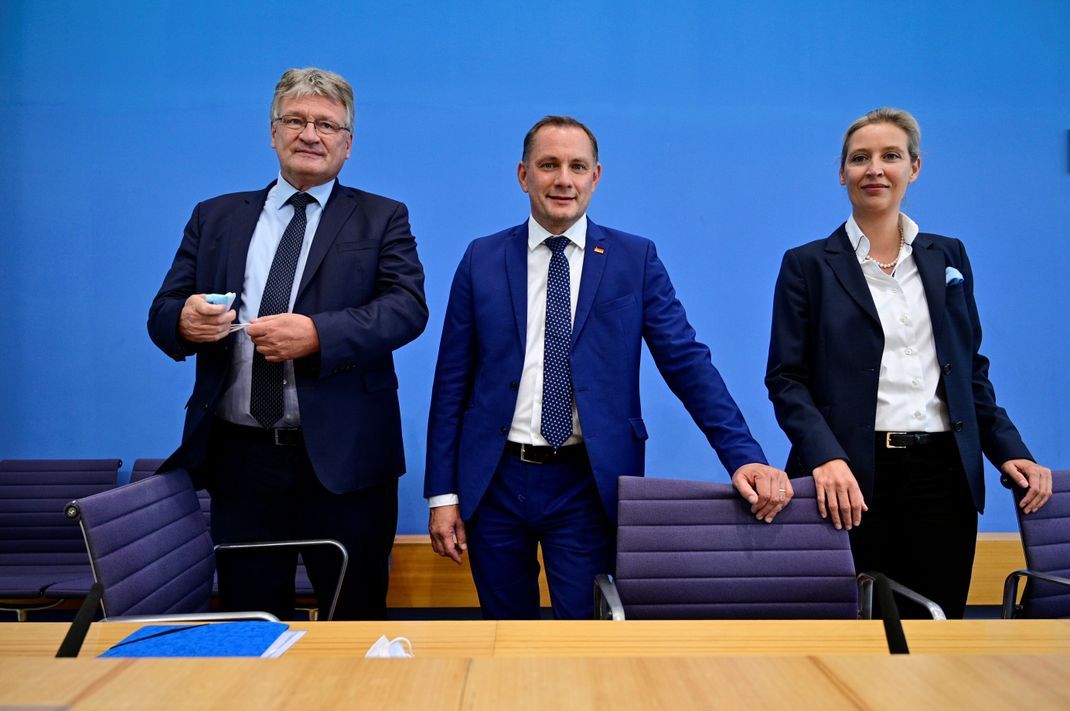 2021 führten sie Partei und AfD-Fraktion noch gemeinsam: Jörg Meuthen (l.), Tino Chrupalla (M.) und Alice Weidel